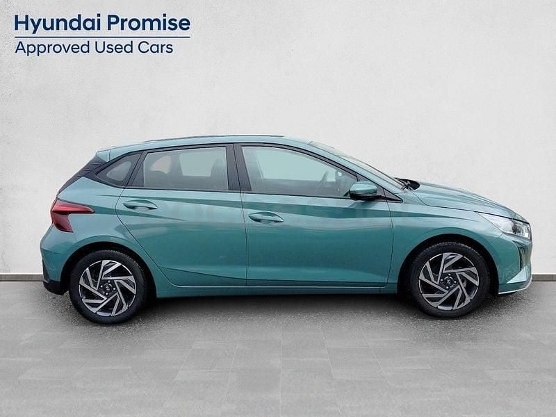 Usado Hyundai i20 79 CV (58 kW) 2024 Verde Utilitario