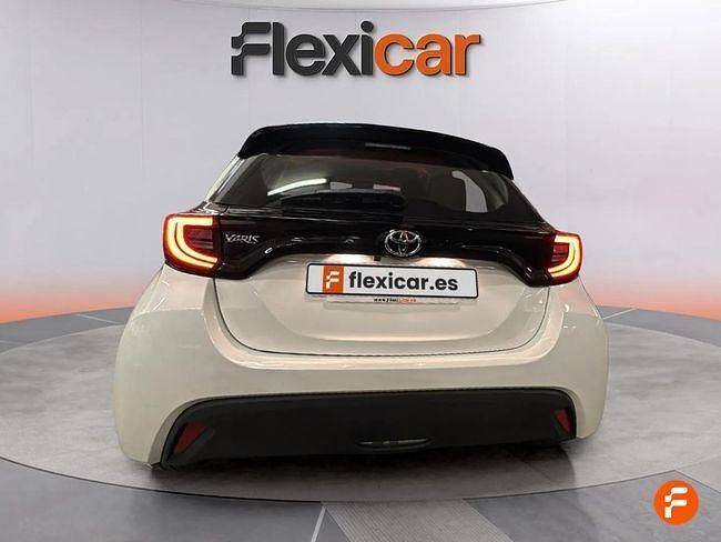 Usado Toyota Yaris Edition 125 CV (91 kW) 2022 Blanco Utilitario