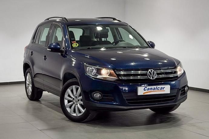 Usado VW Tiguan 140 CV (102 kW) 2012 Azul SUV