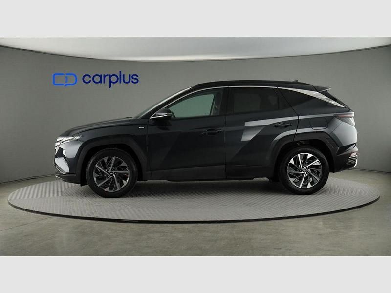 Usado Hyundai Tucson 136 CV (100 kW) 2021 Teal / dark knight (metalizado) SUV
