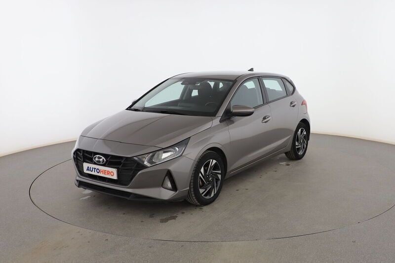 Gris Usado 2021 Hyundai i20 Utilitario | 14.299 € (Caro) - Imagen 1/4