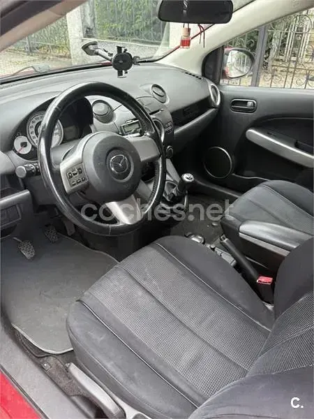 Usado Mazda 2 Sportive 103 CV (75 kW) 2007 Rojo Utilitario
