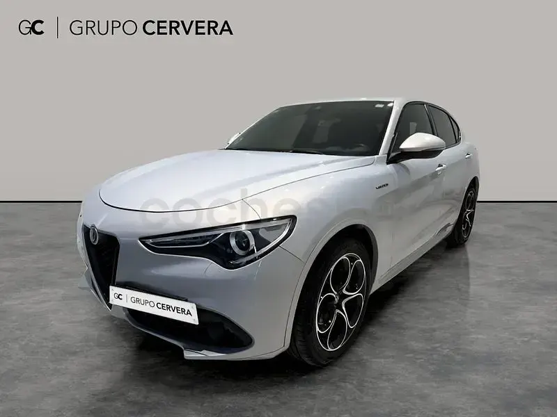 Usado Alfa Romeo Stelvio Veloce 210 CV (154 kW) 2020 Gris / plata SUV