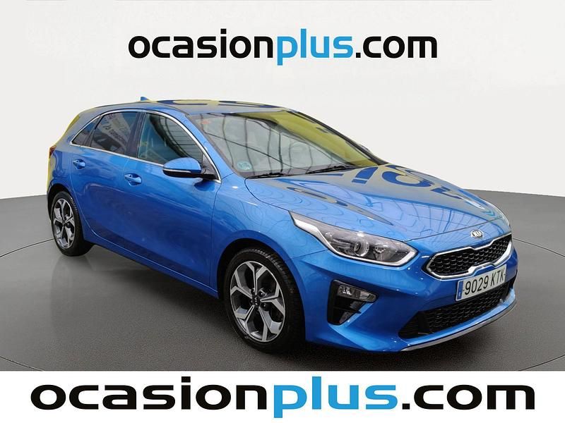 Usado Kia Ceed 136 CV (100 kW) 2019 Azul Utilitario