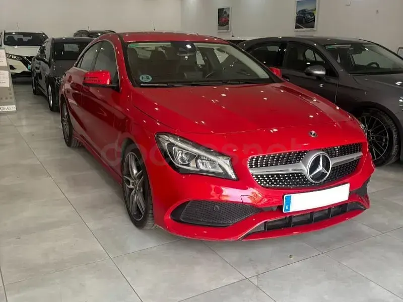 Usado Mercedes CLA200 150 CV (110 kW) 2020 Rojo Coupe