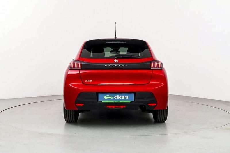 Usado Peugeot 208 Allure 102 CV (75 kW) 2021 Rojo Utilitario