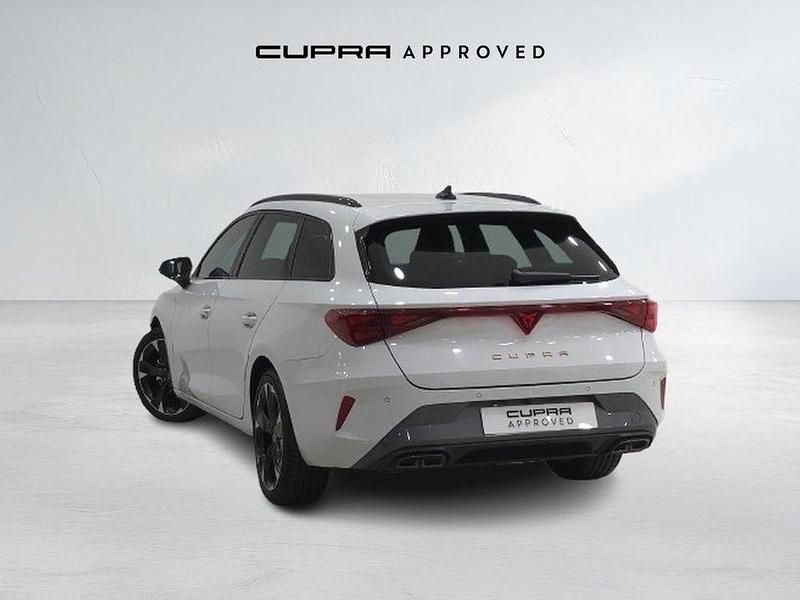 Usado Cupra Leon 150 CV (110 kW) 2024 Blanco Familiar