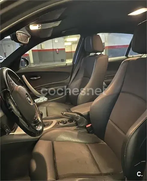 Usado BMW 120 Sport Line 184 CV (135 kW) 2010 Gris / plata Utilitario