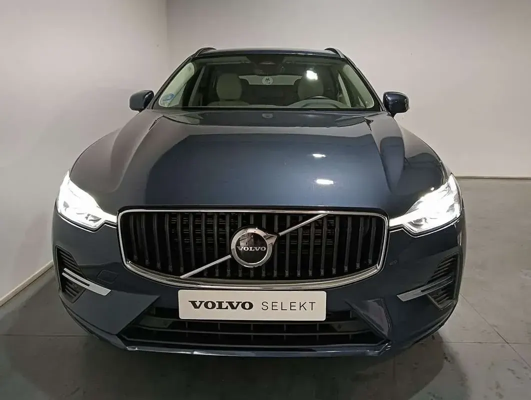Usado Volvo XC60 Core 197 CV (144 kW) 2023 Azul SUV