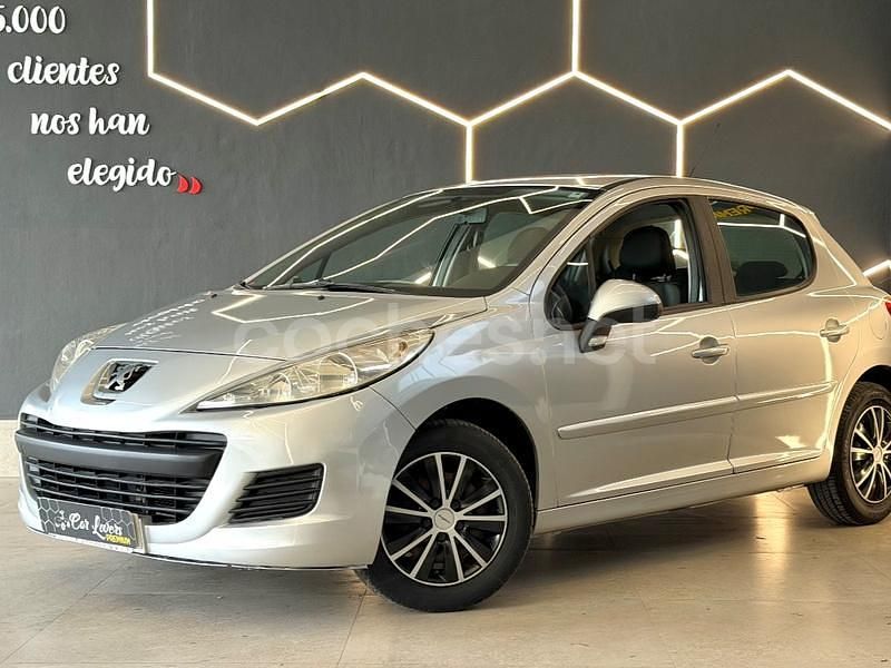 Usado Peugeot 207 Sport 70 CV (51 kW) 2010 Gris / plata Berlina