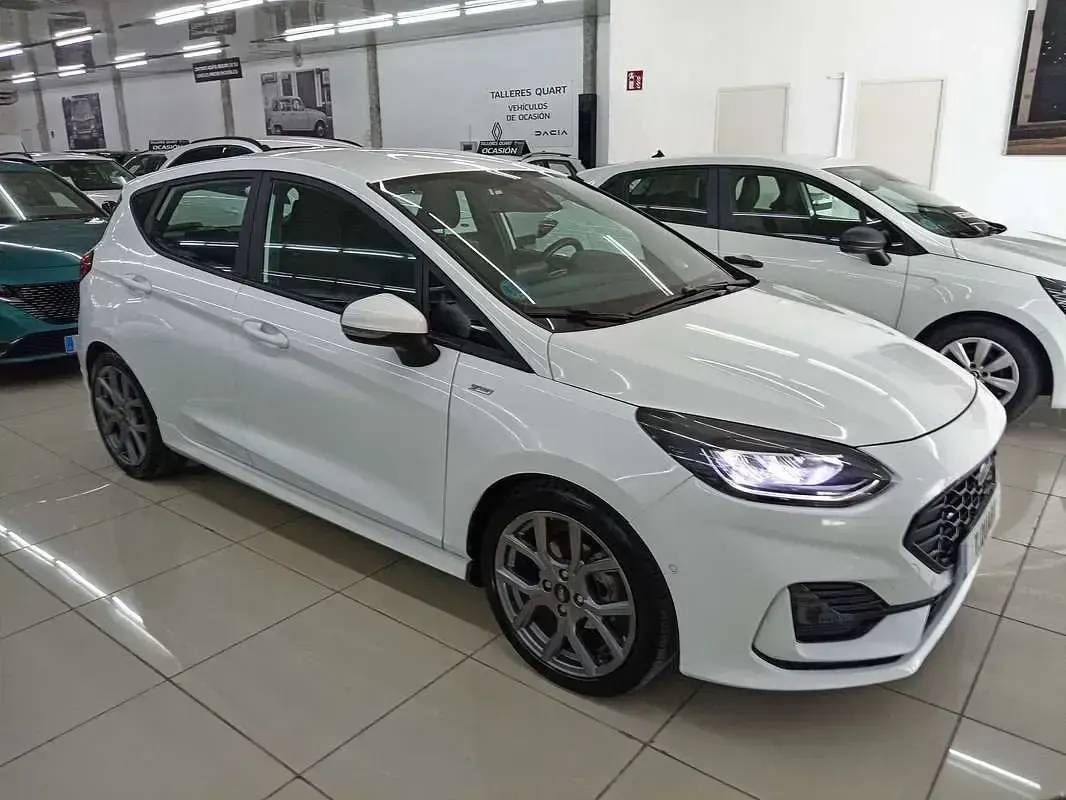 Usado Ford Fiesta ST-Line 125 CV (91 kW) 2023 Blanco Utilitario
