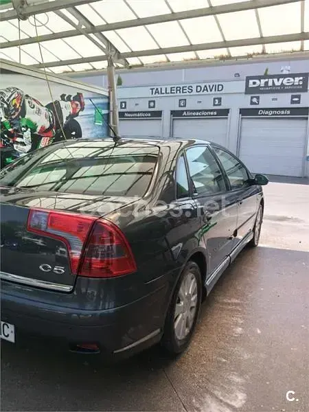 Usado Citroën C5 Exclusive 138 CV (101 kW) 2005 Negro Berlina
