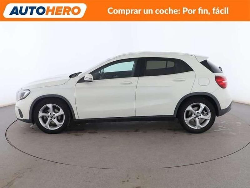 Usado Mercedes GLA200 135 CV (99 kW) 2017 Blanco SUV