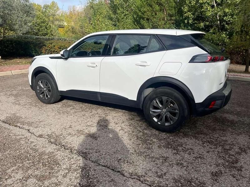 Usado Peugeot 2008 Active 101 CV (74 kW) 2020 Blanco SUV