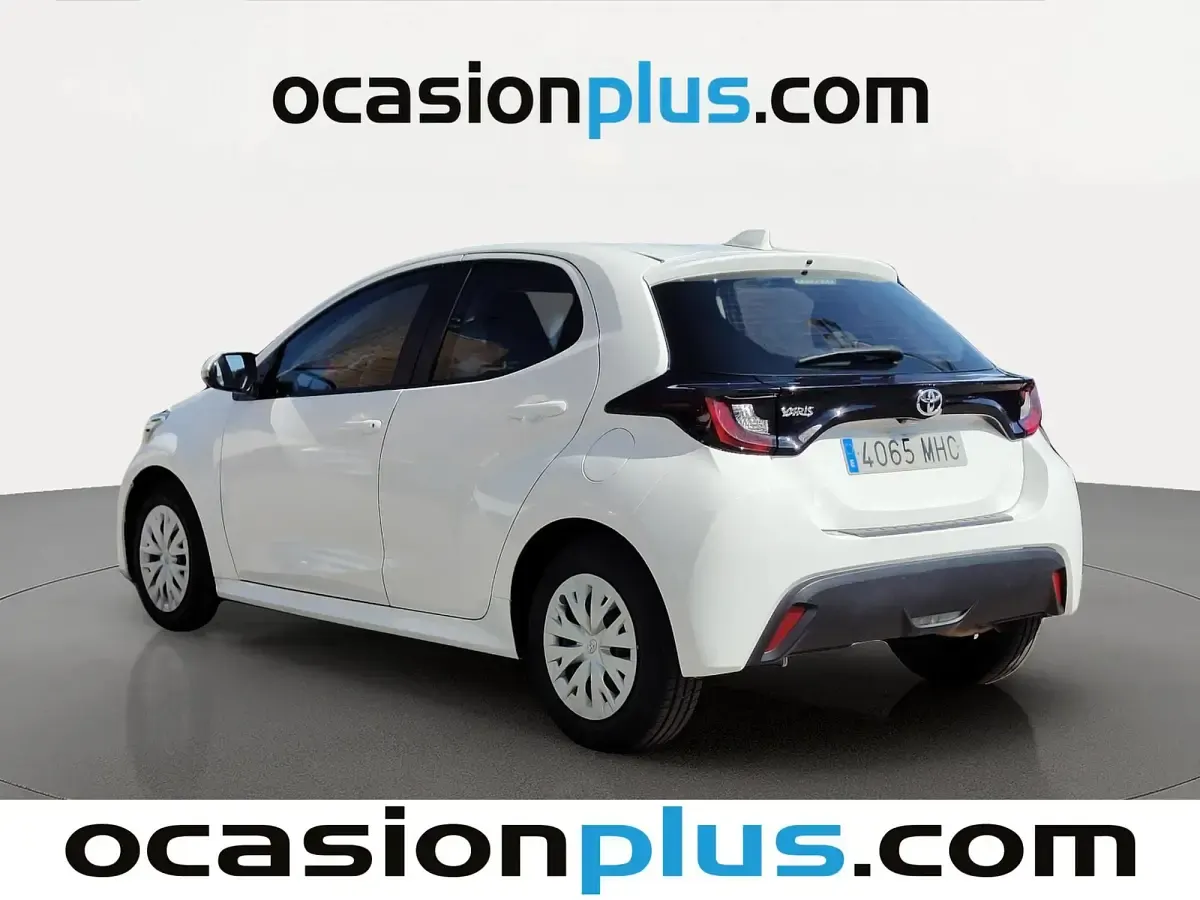 Usado Toyota Yaris Edition 125 CV (91 kW) 2023 Blanco Utilitario