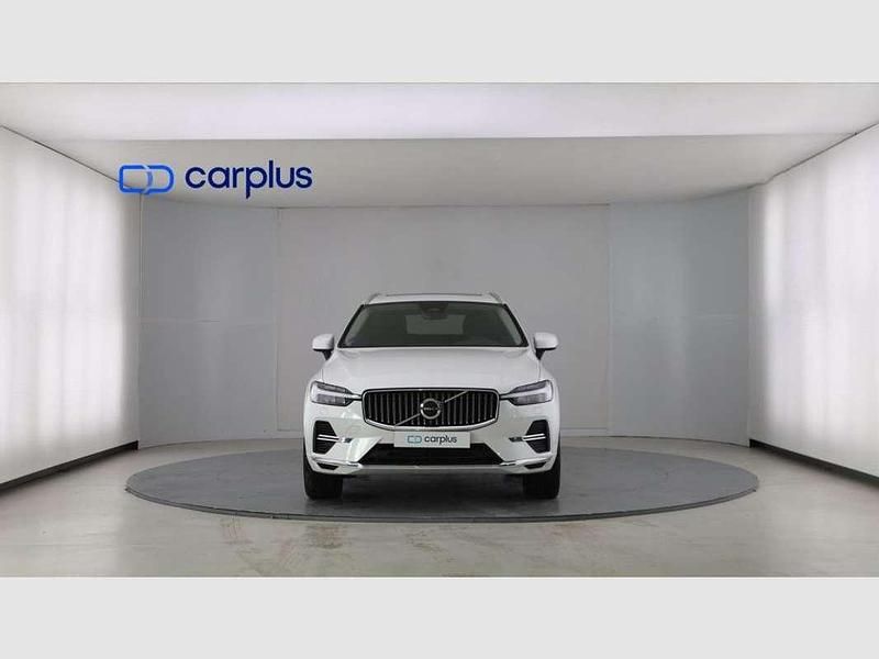Usado Volvo XC60 Plus 350 CV (257 kW) 2023 Blanco SUV