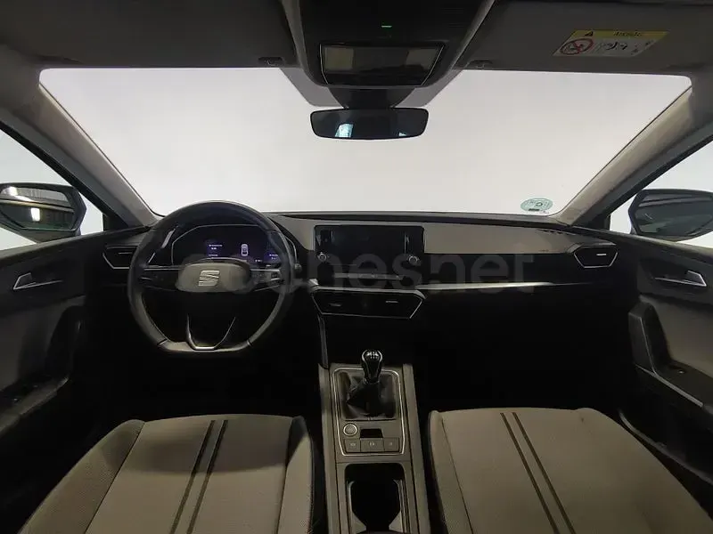 Usado Seat Leon Style 116 CV (85 kW) 2025 Blanco Familiar
