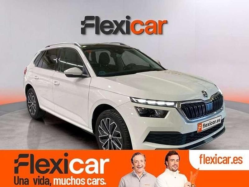 Usado Skoda Kamiq Ambition 110 CV (80 kW) 2021 Blanco SUV