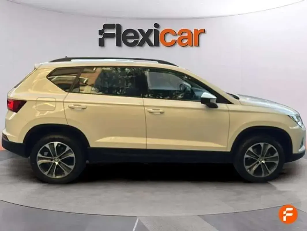 Begagnad Seat Ateca Ecomotive 150 HK (110 kW) 2020 Vit SUV