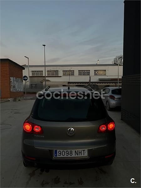 Używany VW Tiguan 140 KM (102 kW) 2008 Brązowy SUV