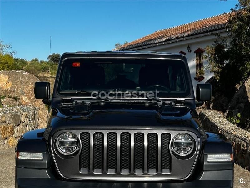 Gris / plata Usado 2019 Jeep Wrangler Unlimited Sahara SUV | 43.750 € (Precio justo) - Imagen 1/4