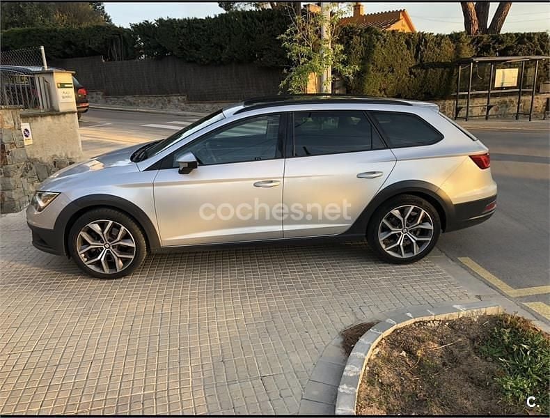 Gris / plata Usado 2016 Seat Leon ST 4Drive Familiar | 11.500 € (Buen precio) - Imagen 1/4