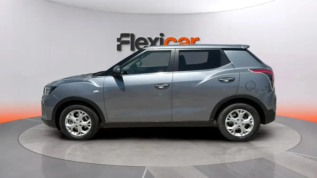 Usado SsangYong Tivoli 135 CV (99 kW) 2024 Gris SUV