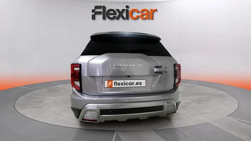 Usado Ssangyong (KGM) Torres 165 CV (121 kW) 2024 Gris SUV