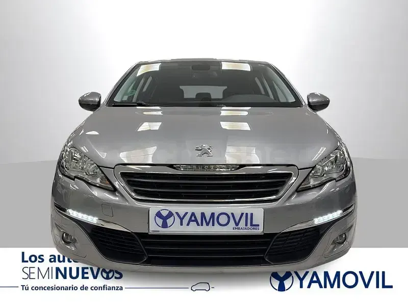 Usado Peugeot 308 Style 130 CV (95 kW) 2017 Gris / plata Berlina