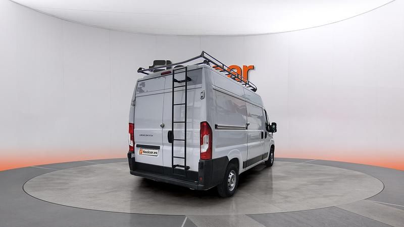 Usado Fiat Ducato 140 CV (102 kW) 2021 Blanco Van