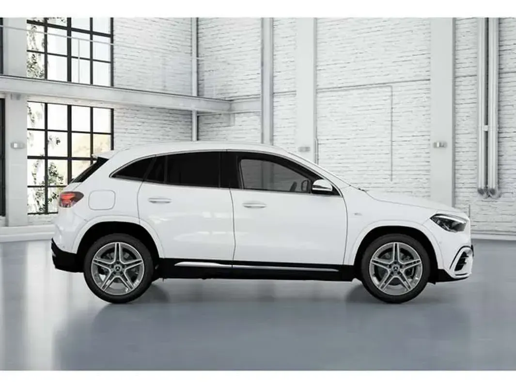 Usado Mercedes GLA250 165 CV (121 kW) 2025 Blanco SUV