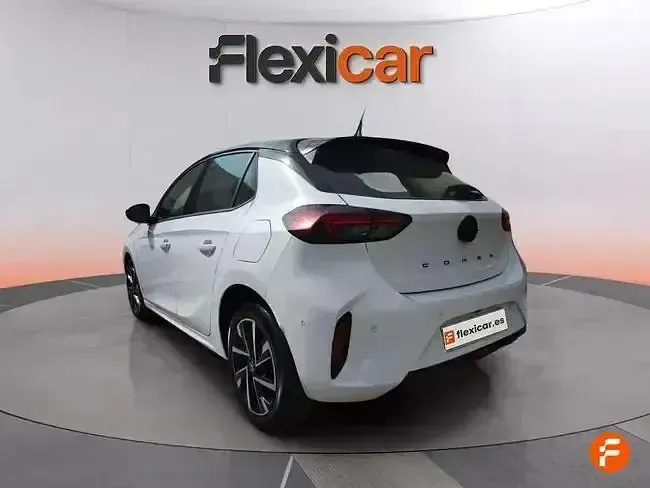 Usado Opel Corsa 100 CV (73 kW) 2024 Blanco Berlina