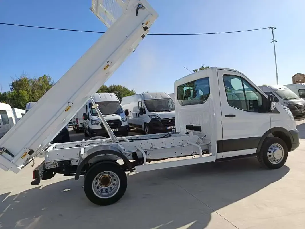 Usado Ford Transit Trend 170 CV (125 kW) 2022 Blanco Van
