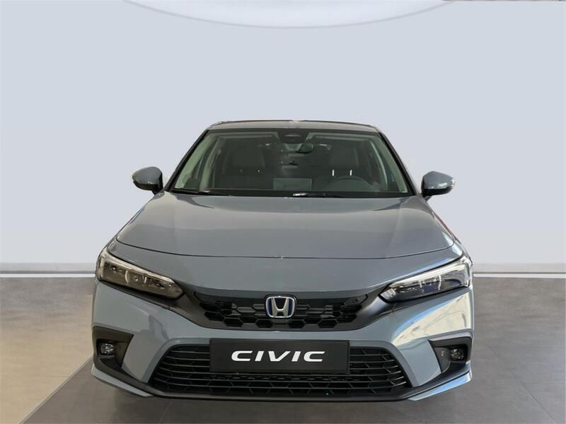 Usado Honda Civic Advance 184 CV (135 kW) 2024 Gris / plata Berlina