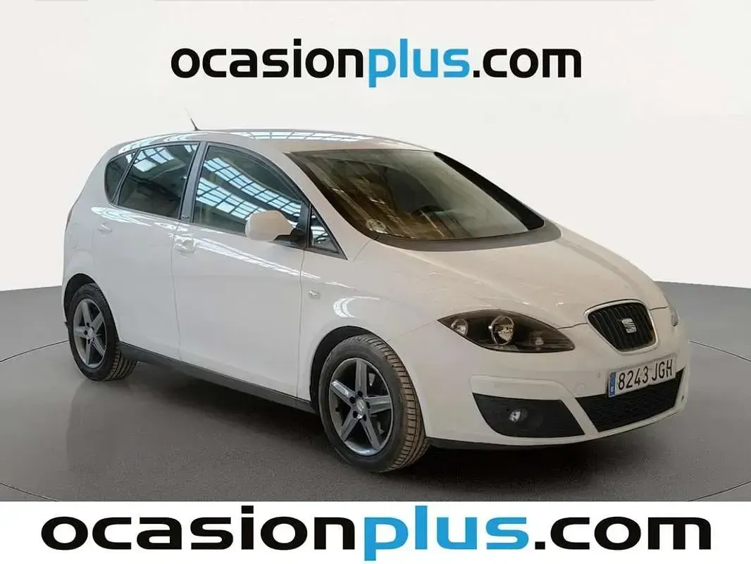 Usado Seat Altea I-Tech 105 CV (77 kW) 2015 Blanco Monovolumen