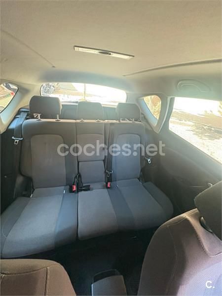 Usado Seat Altea XL Reference 105 CV (77 kW) 2011 Negro Monovolumen