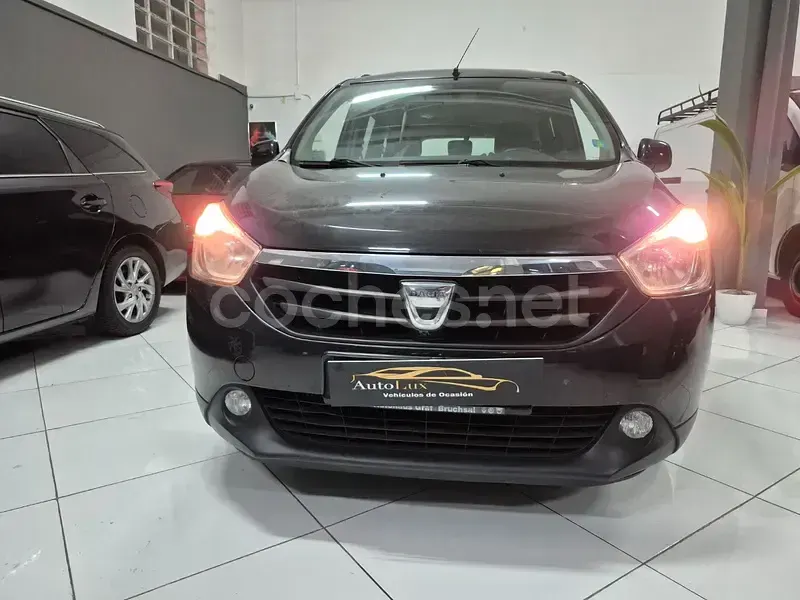 Usado Dacia Lodgy Lauréate 115 CV (84 kW) 2014 Negro Monovolumen