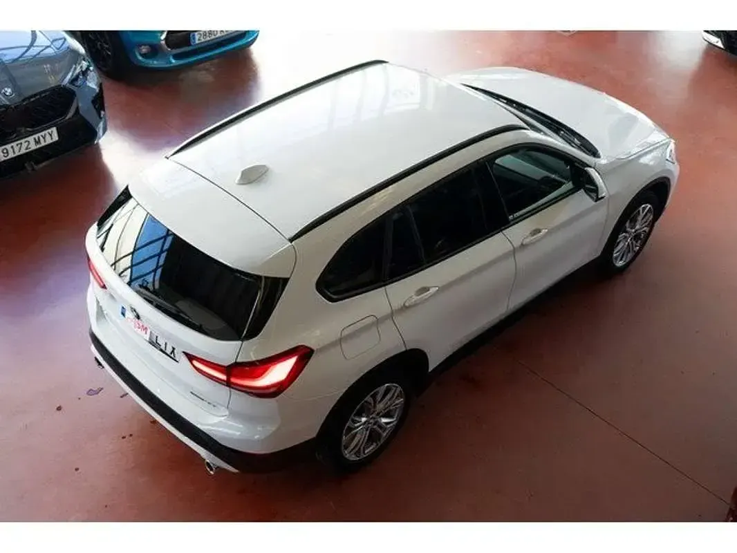 Używany BMW X1 Sport Line 150 KM (110 kW) 2022 Biały SUV