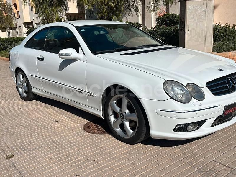 Blanco Usado 2003 Mercedes CLK270 Avantgarde Coupe | 3950 € (Buen precio) - Imagen 1/4