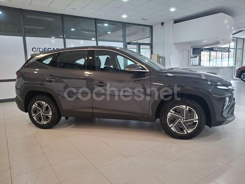Nuevo Hyundai Tucson 160 CV (117 kW) 2025 Gris / plata SUV