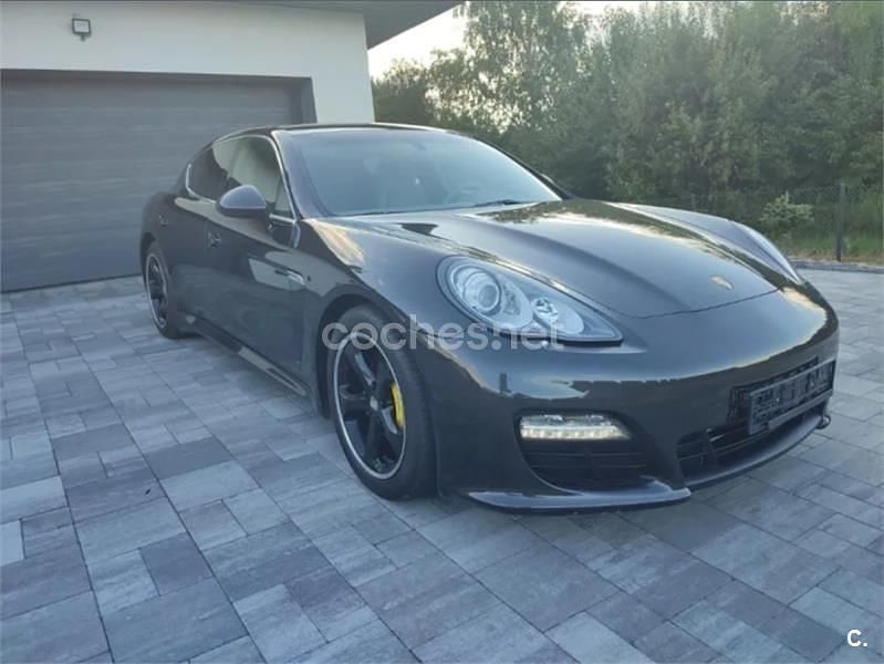 Usado Porsche Panamera 400 CV (294 kW) 2010 Gris / plata Utilitario