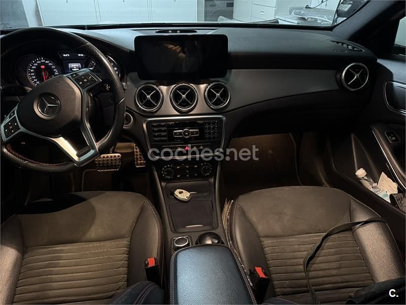 Usado Mercedes GLA220 AMG line 170 CV (125 kW) 2015 Blanco SUV