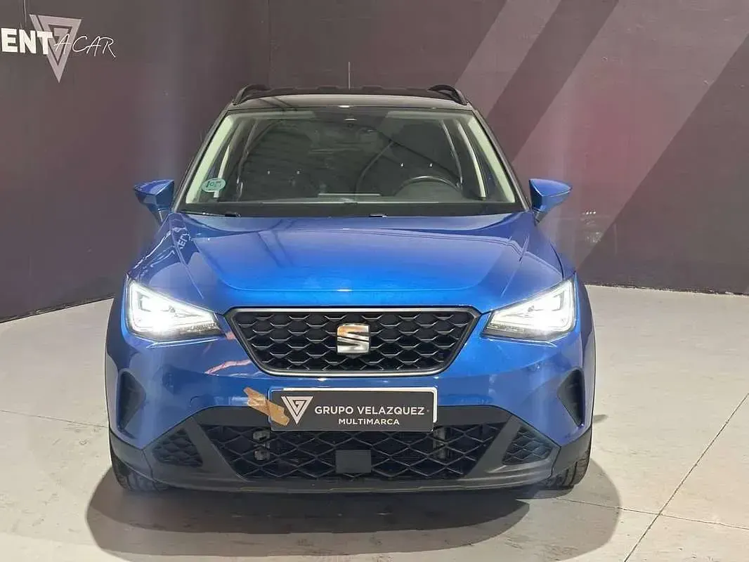 Usado Seat Arona Style 95 CV (69 kW) 2025 Azul SUV