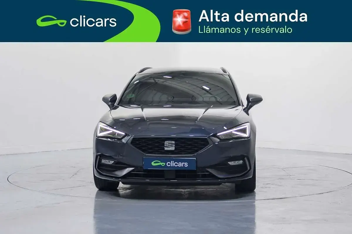 Käytetty Seat Leon ST FR 131 HP (96 kW) 2023 Sininen Farmari