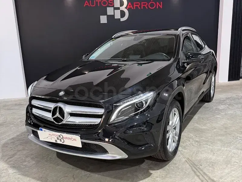 Usado Mercedes GLA200 Urban 136 CV (100 kW) 2015 Negro SUV