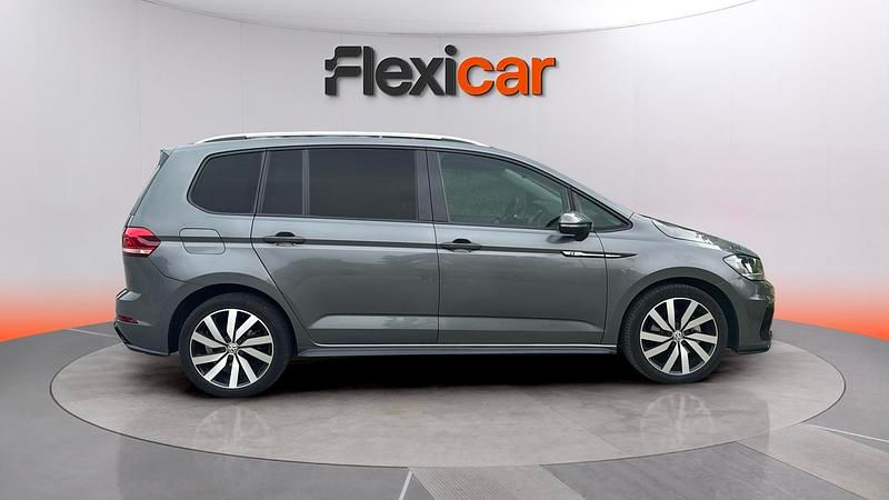 Usado VW Touran Advance 150 CV (110 kW) 2019 Gris Monovolumen