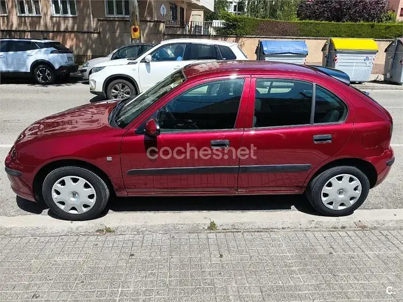 Usado Rover 25 103 CV (75 kW) 2003 Granate Utilitario