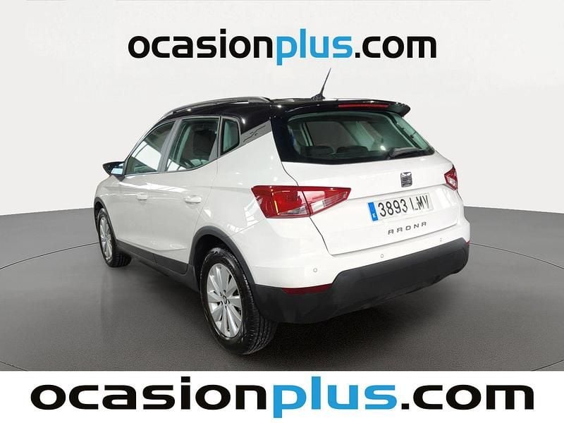 Usado Seat Arona Style 110 CV (80 kW) 2021 Blanco SUV