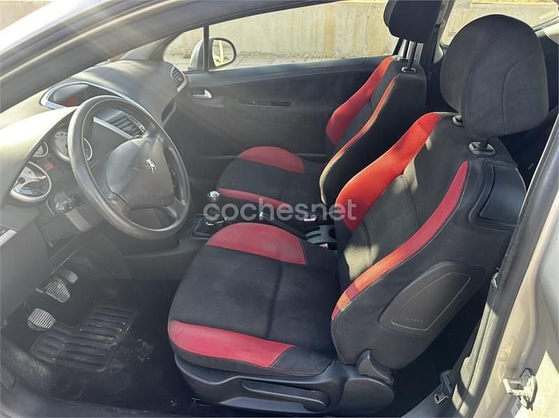 Gris / plata Usado 2007 Peugeot 207 Berlina | 2800 € (Super precio) - Imagen 1/4