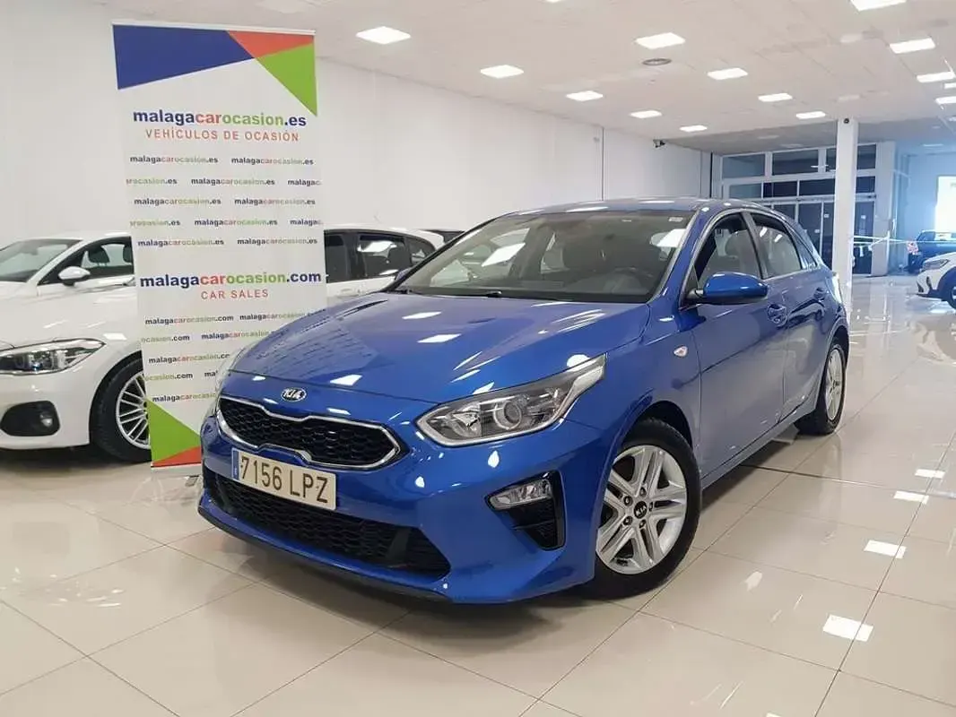 Usado Kia Ceed 120 CV (88 kW) 2021 Azul Utilitario